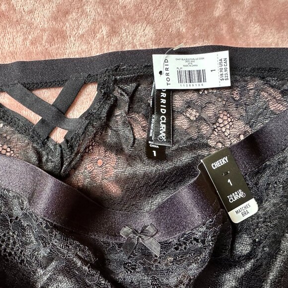 NWT Torrid Curve Size 1X Black Super Soft Lace Cheeky Mid-rise Panty w Lattice - Picture 4 of 6